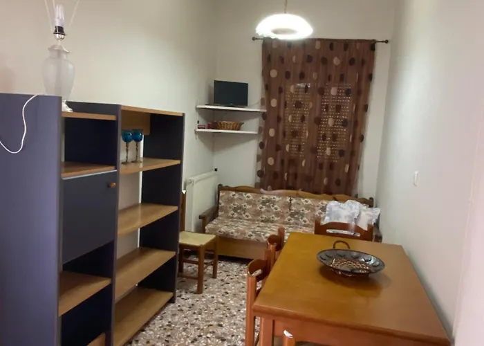 Vakantiehuis Agioi Theodoroi Mirsinochori